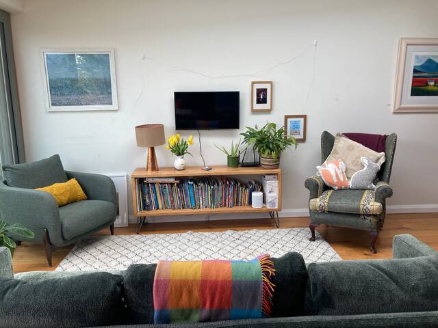 Tranquil relaxed Dublin 4 house gallery image 2