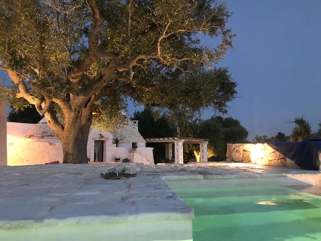Mille e un Trullo with private infinity pool