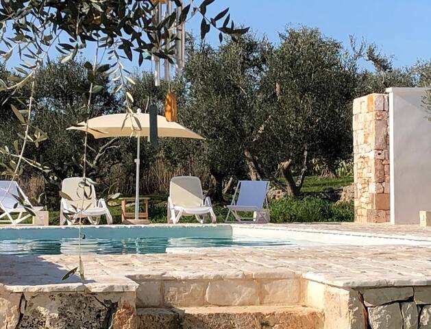 Mille e un Trullo with private infinity pool gallery image 2