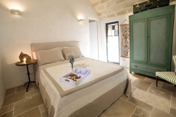 Mille e un Trullo with private infinity pool gallery image 3