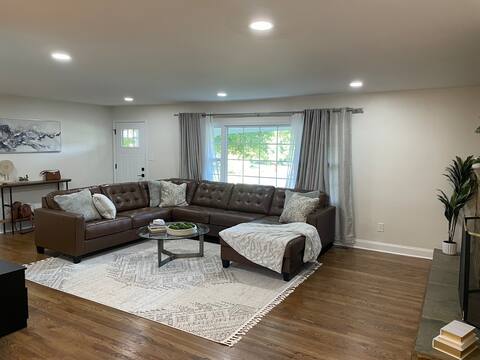 The Luxe - Comfort and Elegant Destination