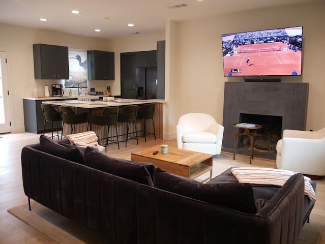 Quiet, Relaxing Tarrytown Home