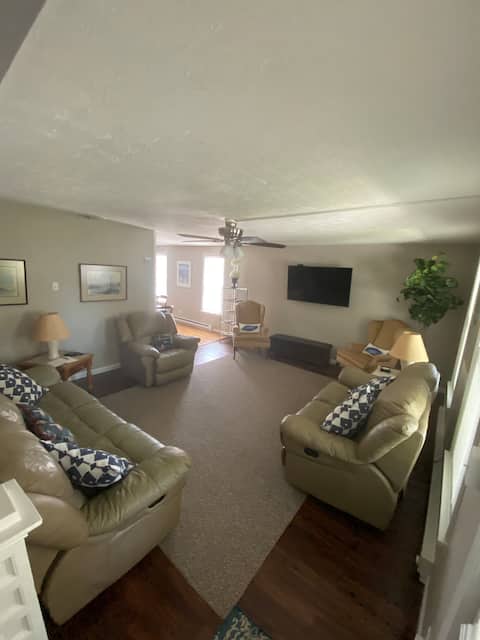 Top Airbnb: Sandusky Cove District in Ohio