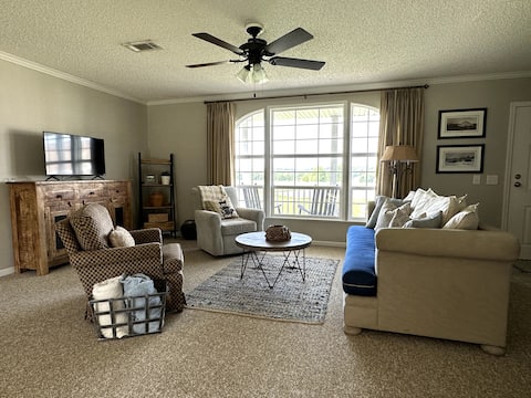 Top performing Airbnb: The Longhorn View in Jonesboro