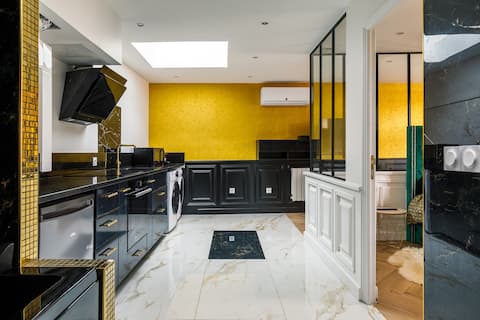 Near Paris, Versace Style, 350 m from Mantes Train Station
