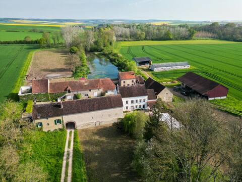 House in a mill farm