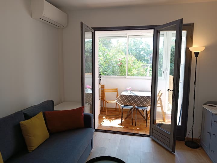 Studio Cosy à 400 M De La Mer Parking,clim, Wifi - Six-Fours-les-Plages