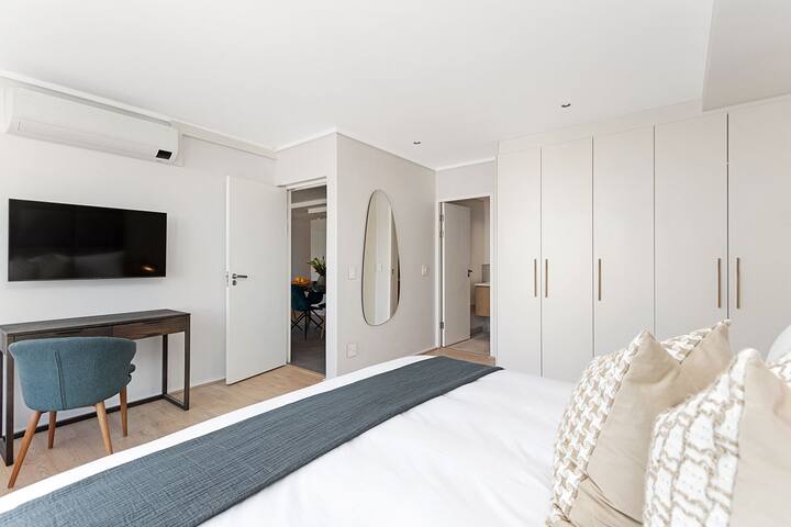 Vibrant Living in the Heart of Sea Point (Apt 302) gallery image 3