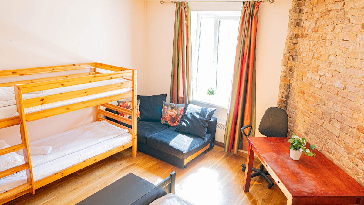 საძინებელი 1