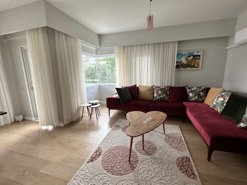 Top performing Airbnb: Easy access to everywhere in the center. in Kepez