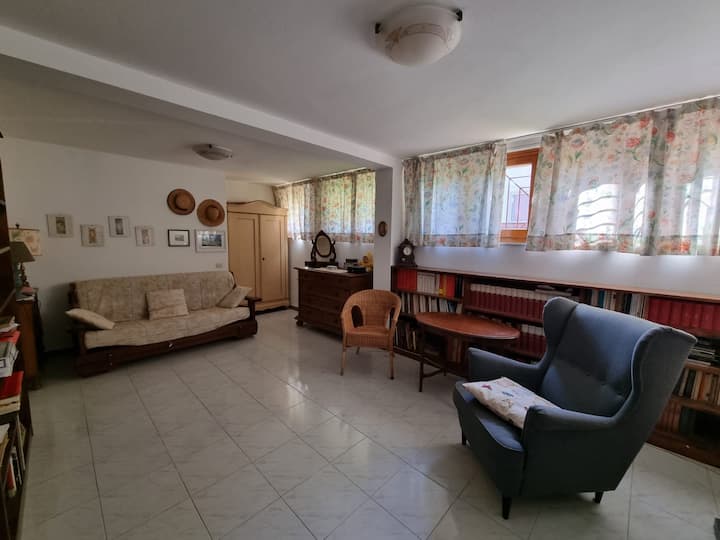 DORMITORIO 3 CON SOFÁ CAMA GRANDE.
