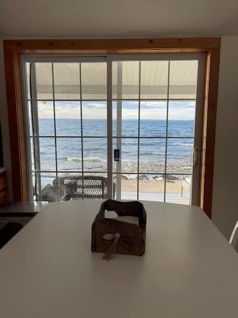 Cottage on Lake Ontario