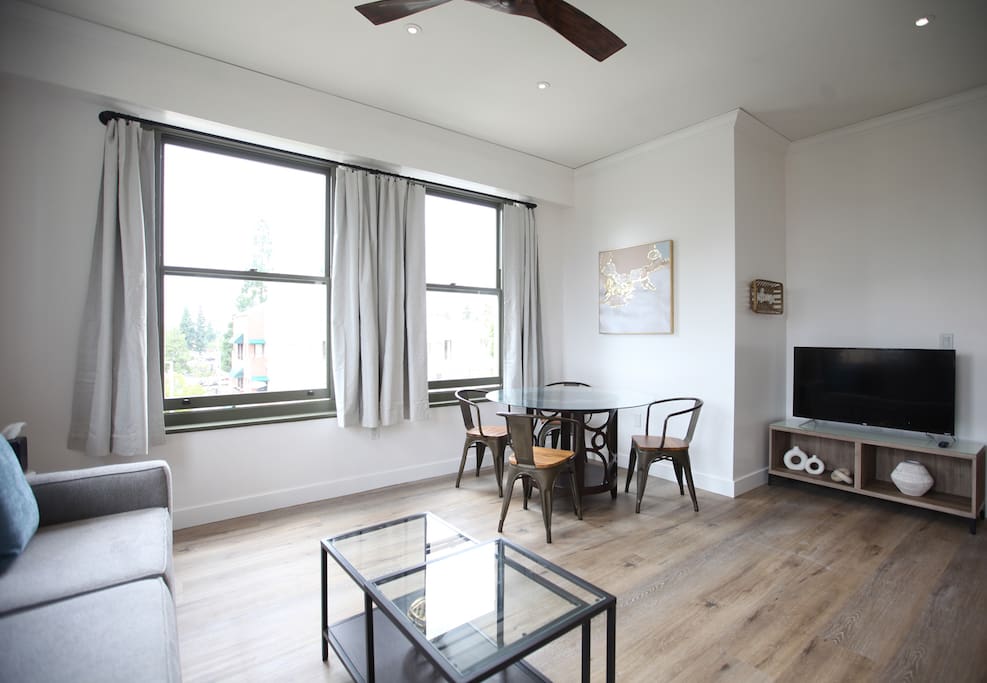 Top Romantic Airbnbs for Couples in Anaheim, California