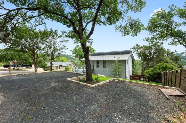 Canyon Oasis: Poolside Paradise | Spectacular View gallery image 4