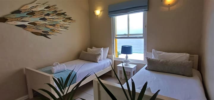 Tercer dormitorio con vistas al mar