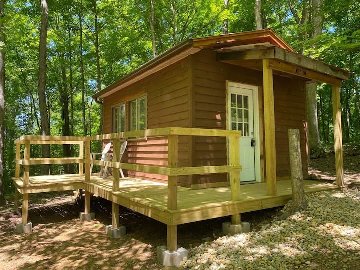 White Oak Tiny Home Getaway Tiny houses for Rent in Peebles, Ohio