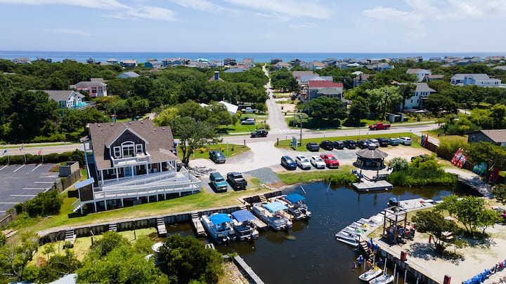Luxurious Sunset Flat in Duck with Gorgeous Views!