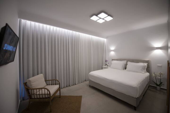 Luxury Villa tranquil heaven gallery image 2