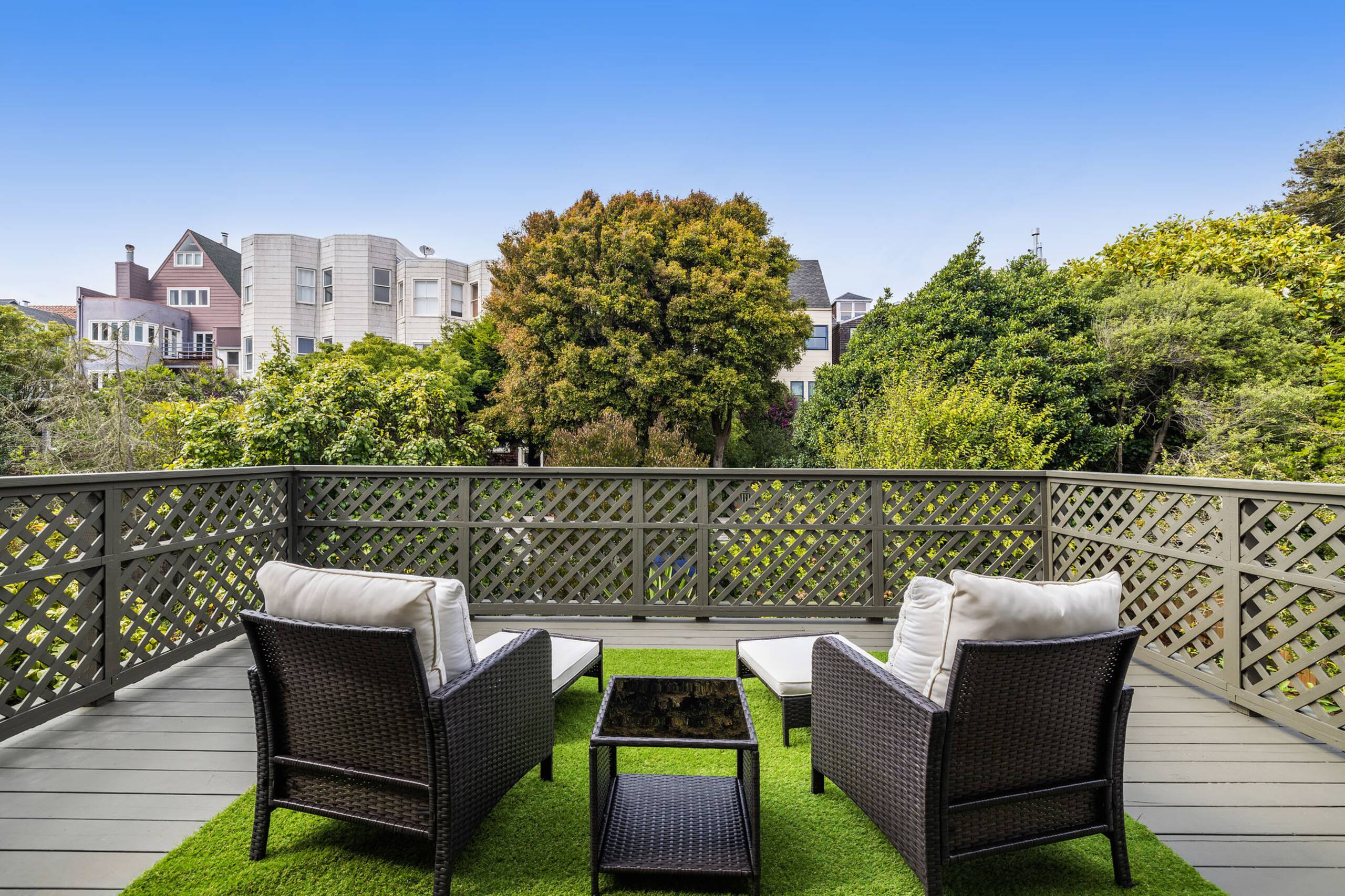 Home in San Francisco · ★4.98 · 3 bedrooms · 3 beds · 1 bath - Image 21