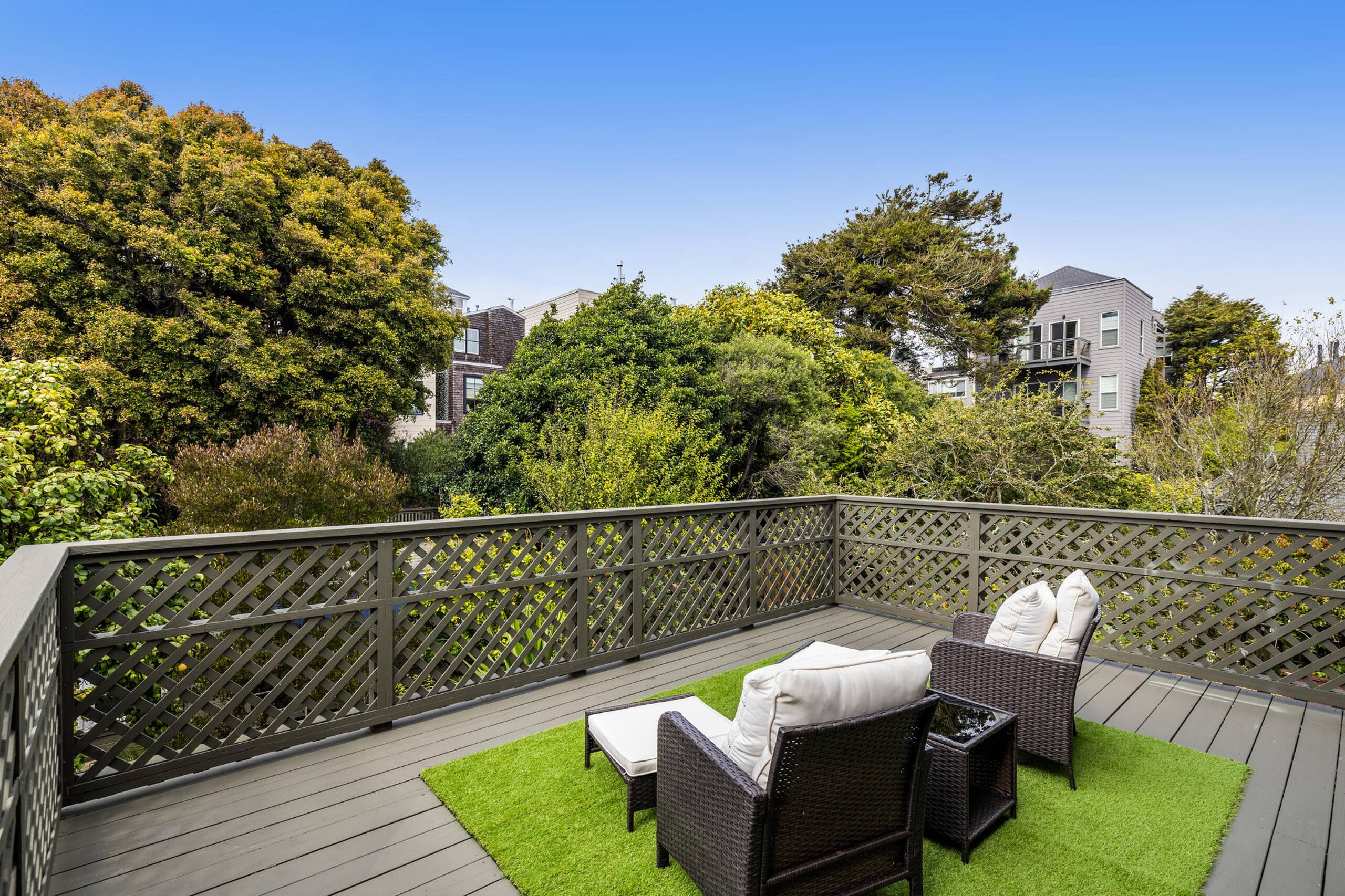 Home in San Francisco · ★4.98 · 3 bedrooms · 3 beds · 1 bath - Image 22