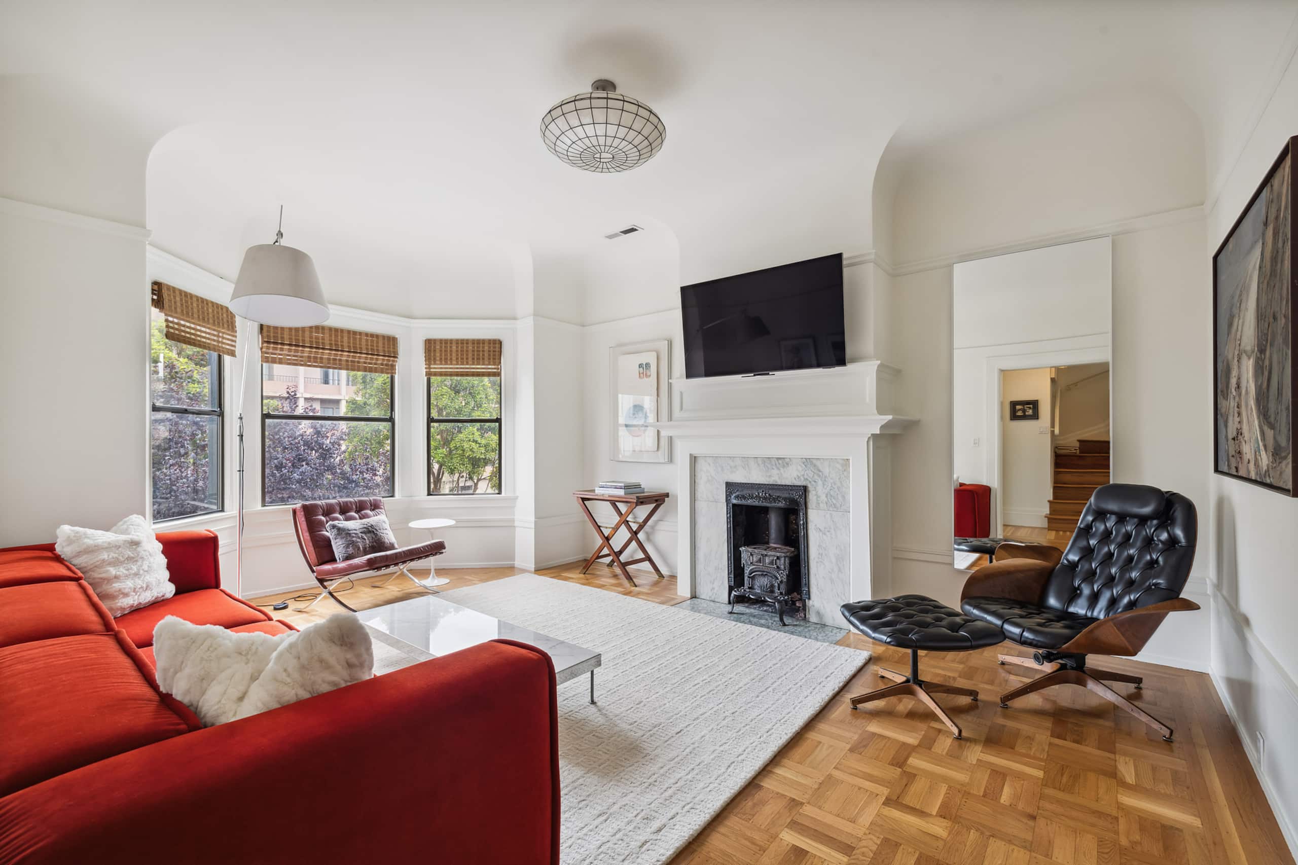 Home in San Francisco · ★4.98 · 3 bedrooms · 3 beds · 1 bath - Image 1