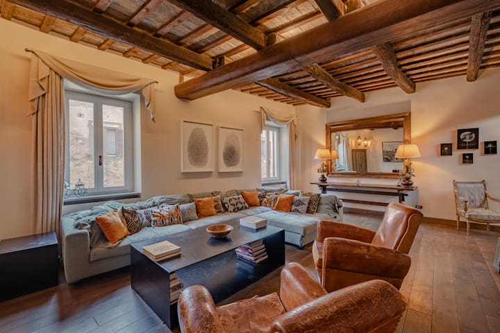 Elegante casa con ampia terrazza a Trastevere