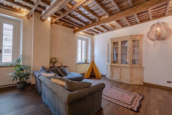 Elegante casa con ampia terrazza a Trastevere gallery image 5