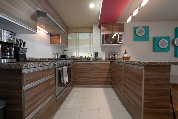 Apartment in Condesa with Rooftop & Gym gallery image 4