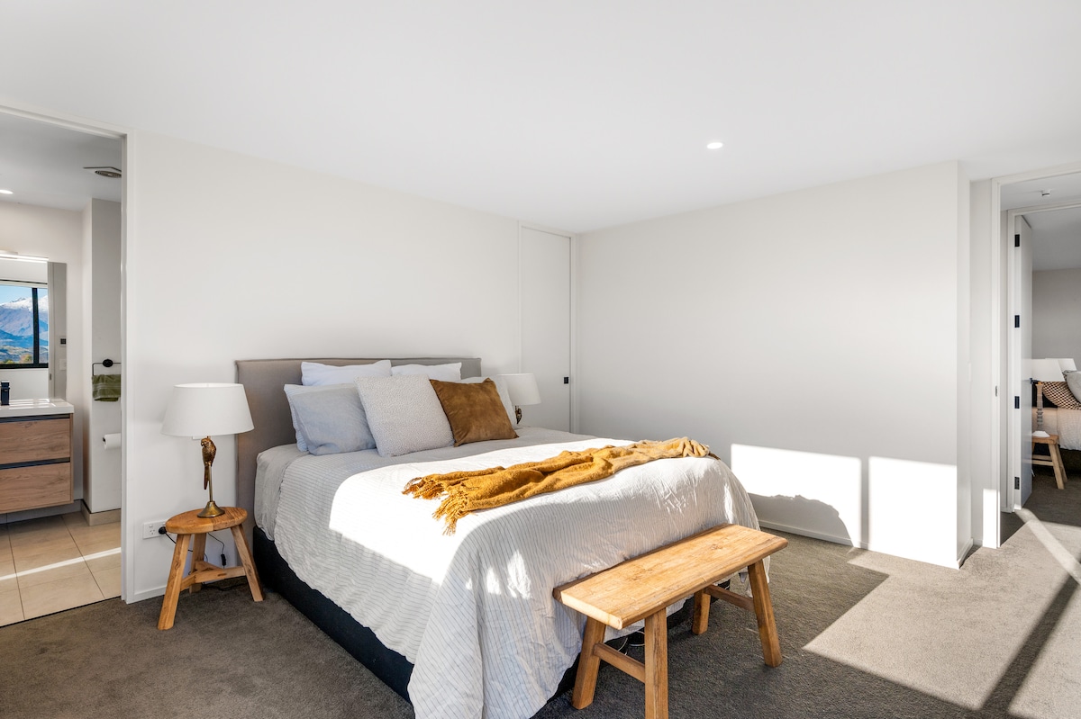 ห้องนอนใหญ่