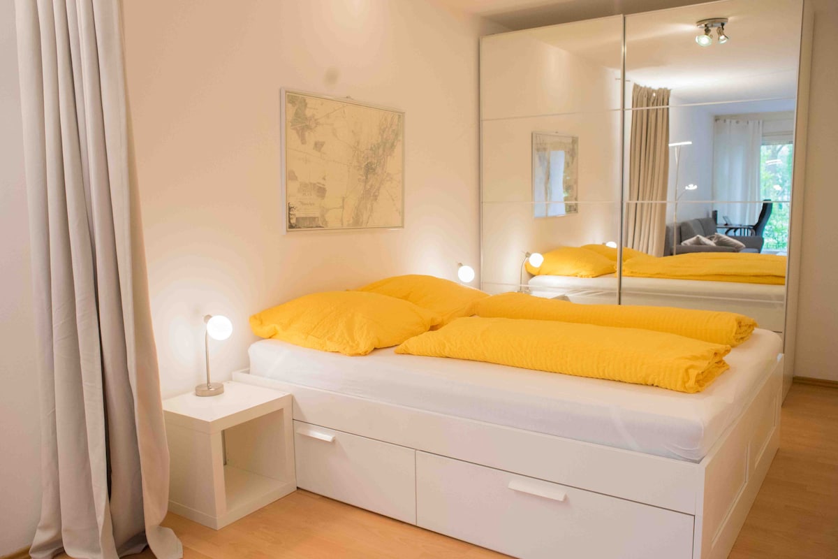 Огледален шкаф за спиење