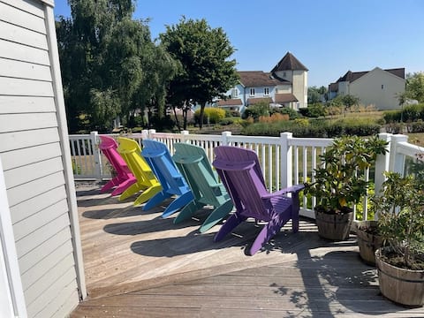 Popular Airbnb listing: Trout View Lodge, Cotswolds in South Cerney