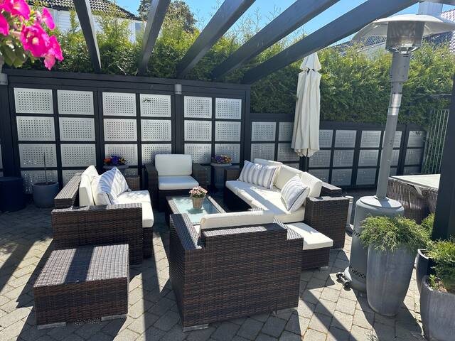 Strøkent -stor uteplass og spa gallery image 2