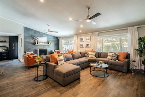 Modern Backyard Oasis Pool Spa 4B2B Chefs Kitchen