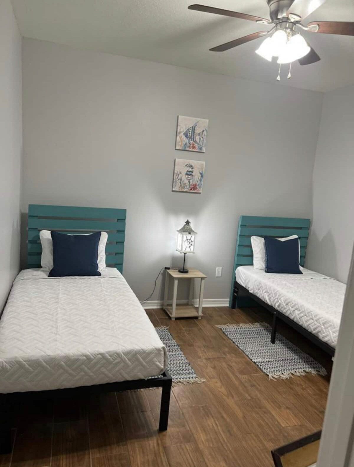 "Boatwain's Quarters" 2 เตียงใกล้ห้องน้ำเต็มรูปแบบ