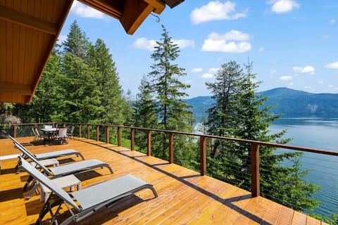 Luxury Waterfront Lake Cabin