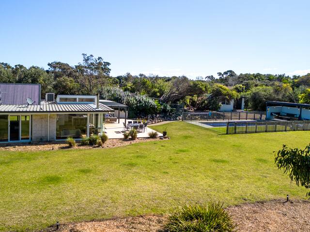 A Symphony of Sun & Sea – 4.5 acres, swimming pool gallery image 5