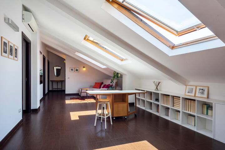 La Camera Chiara – Mansarda in Via Duomo