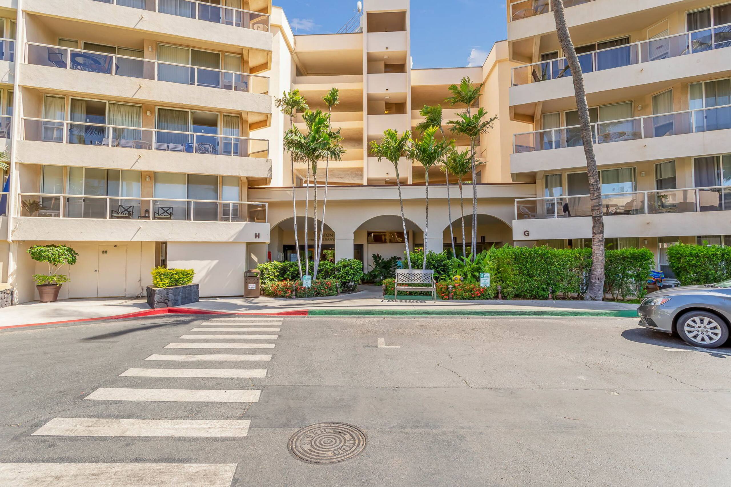 Maui Banyan, King Bed, Smart TV, Kamaole Beach! - Image 9