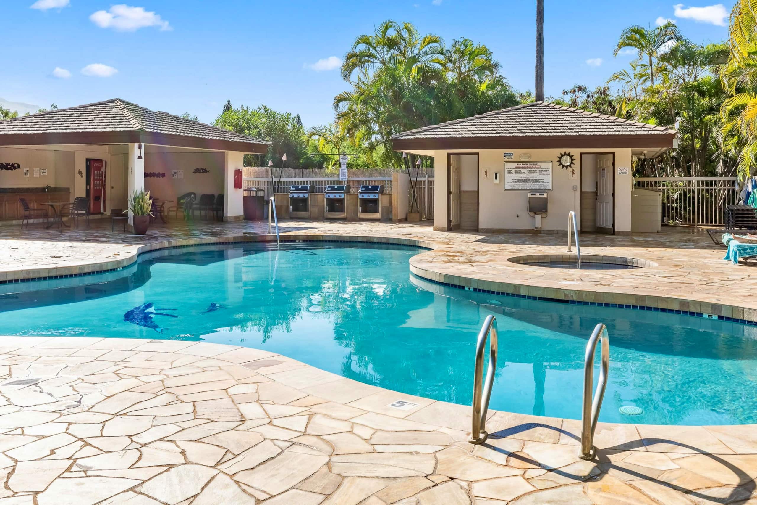 Maui Banyan, King Bed, Ocean View, Kamaole Beach! - Image 24