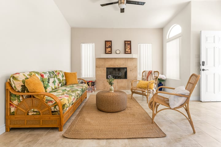  1- sleeper sofa opens to a bed
2- FIREPLACE IS FOR DECOR ONLY*