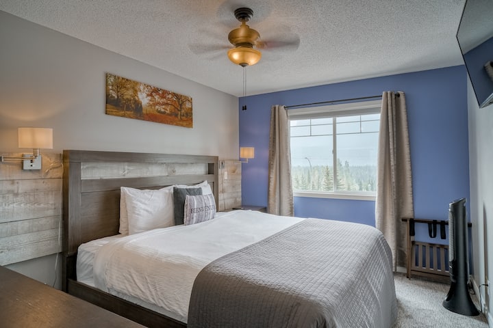 غرفة جبلية بسرير كينج