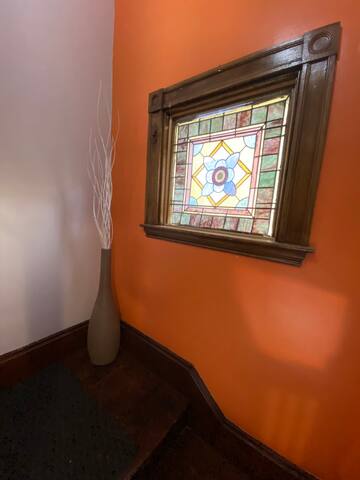 Renovated apartment just minutes from the T! gallery image 4