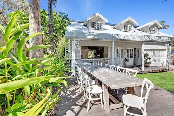 Palm House gallery image 2