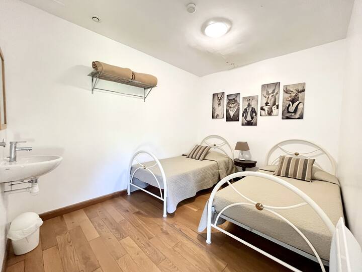 საძინებელი 2