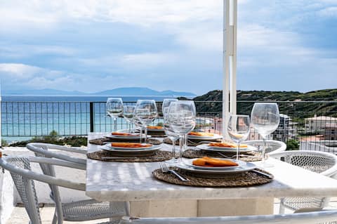 Elegant Penthouse on the Beach