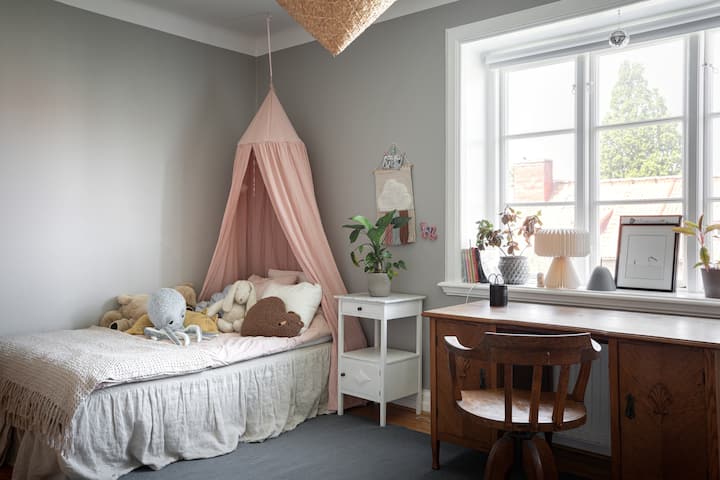 Спалня 140 см легло