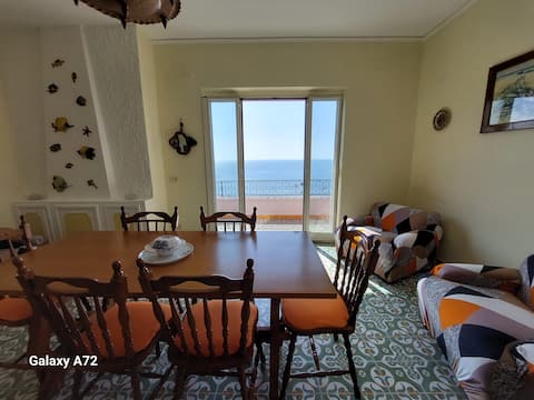 Popular Airbnb listing: Casa Vives in Forio