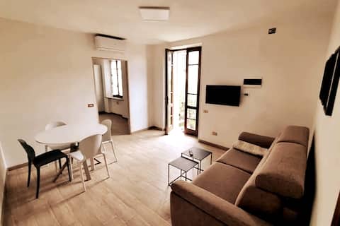 Popular Airbnb listing: Between olive trees and lake: relax near the beach in Toscolano Maderno