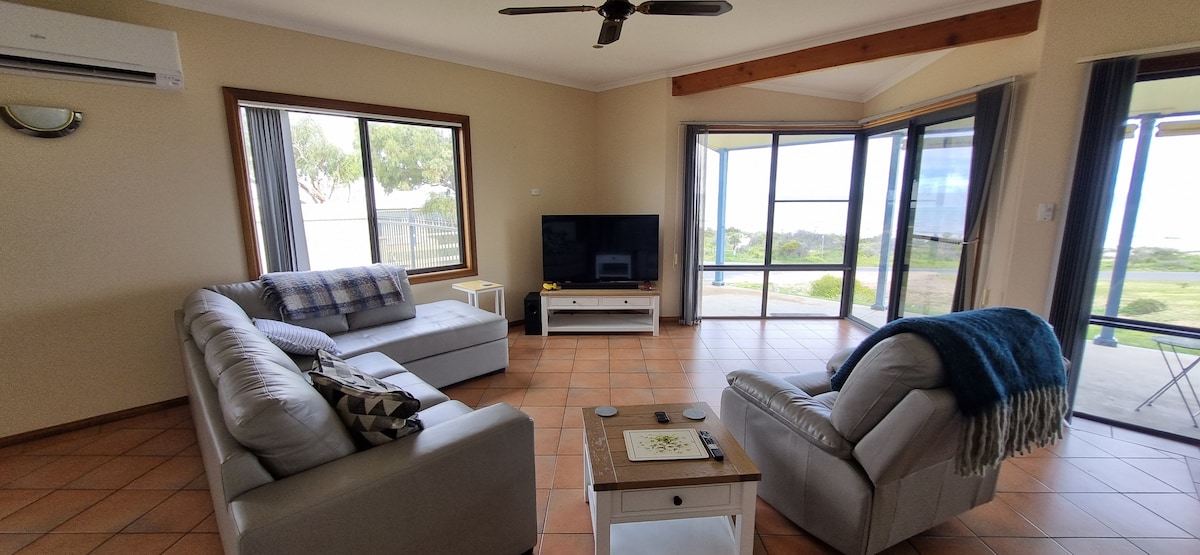 Airbnb performant: Beachview at Wallaroo - 32 Esplanade, North Beach à South Australia