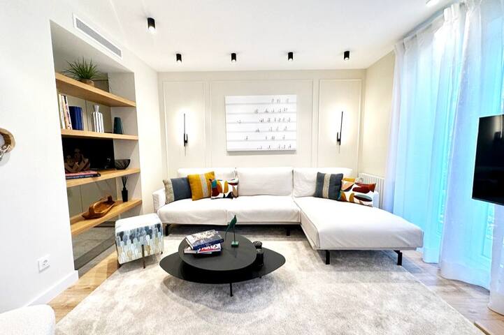 Apartment in the Center of Madrid- Salamanca gallery image 2